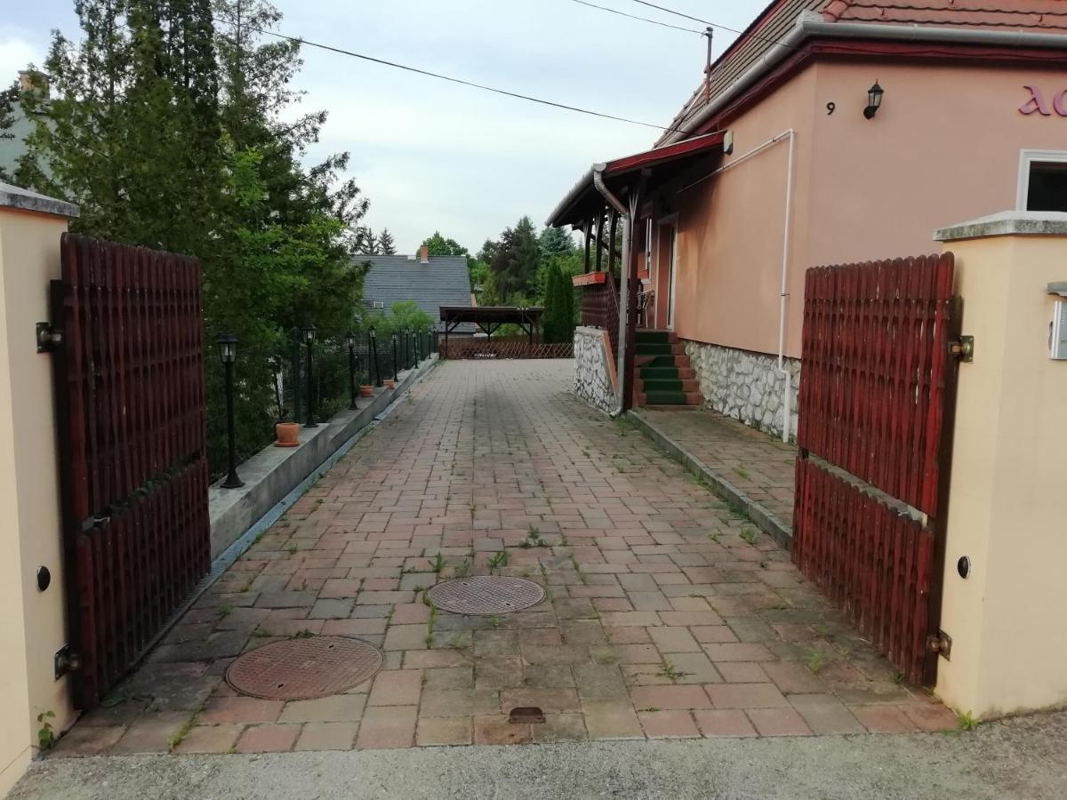 Asta La Vista Vendeghaz Ξενοδοχείο Μίσκολτς Εξωτερικό φωτογραφία