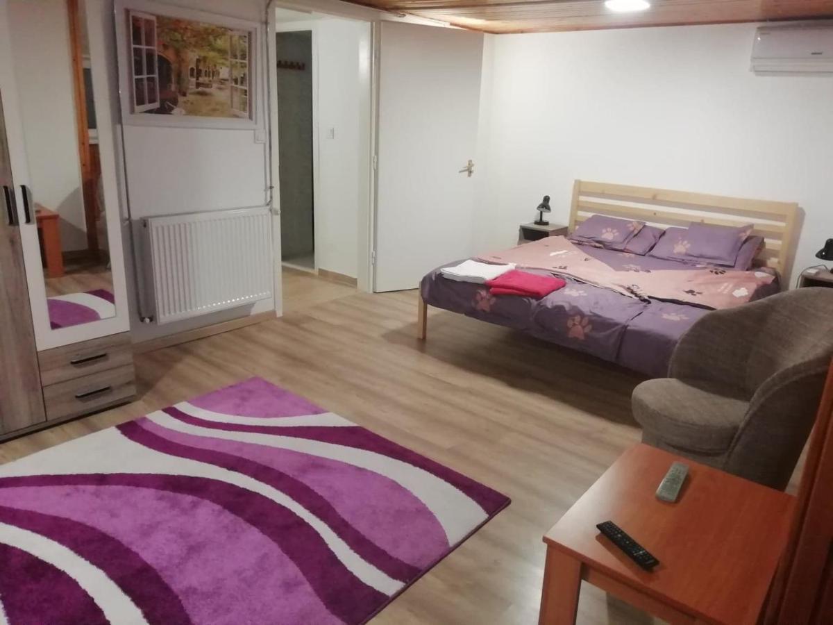 Asta La Vista Vendeghaz Ξενοδοχείο Μίσκολτς Εξωτερικό φωτογραφία